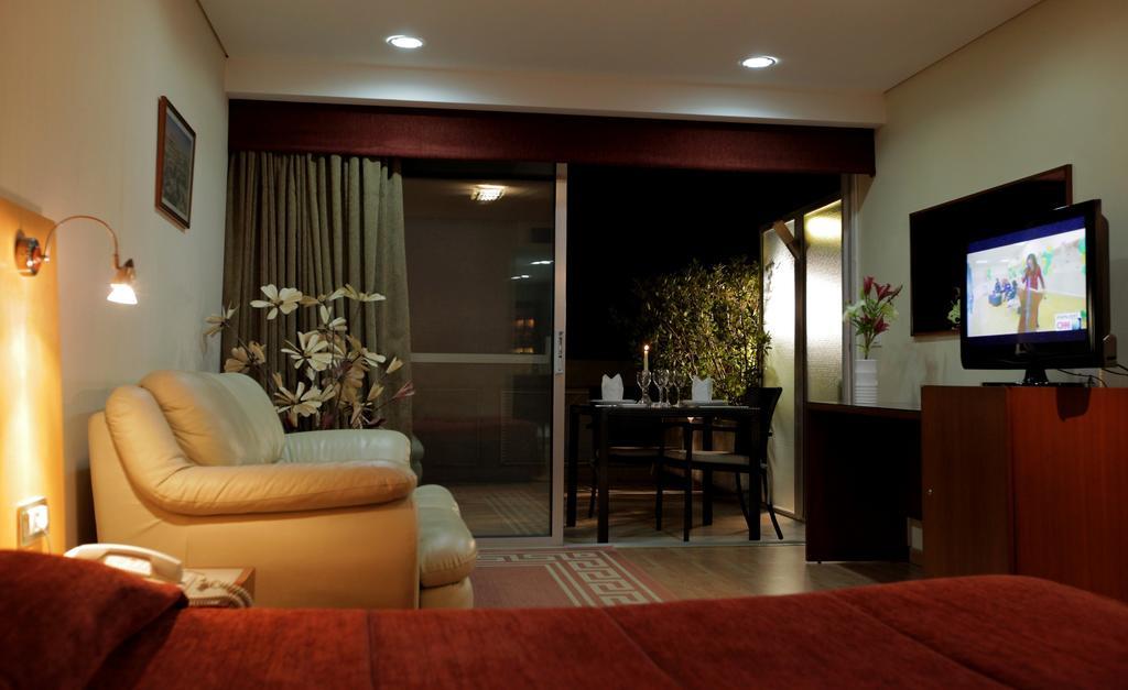 Monteverde Hotel Beit Mery Екстер'єр фото